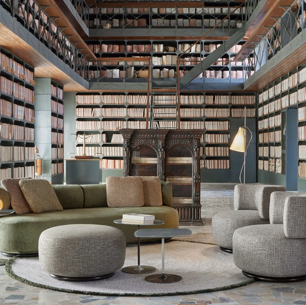 Divano lineare K-Waiting di Kartell