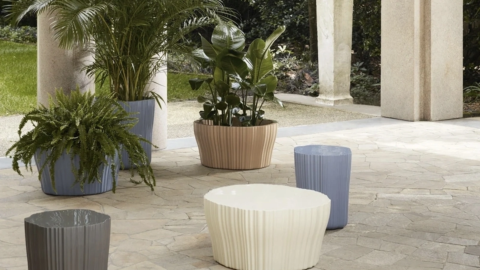 Tavolini in polietilene Corteza di Kartell