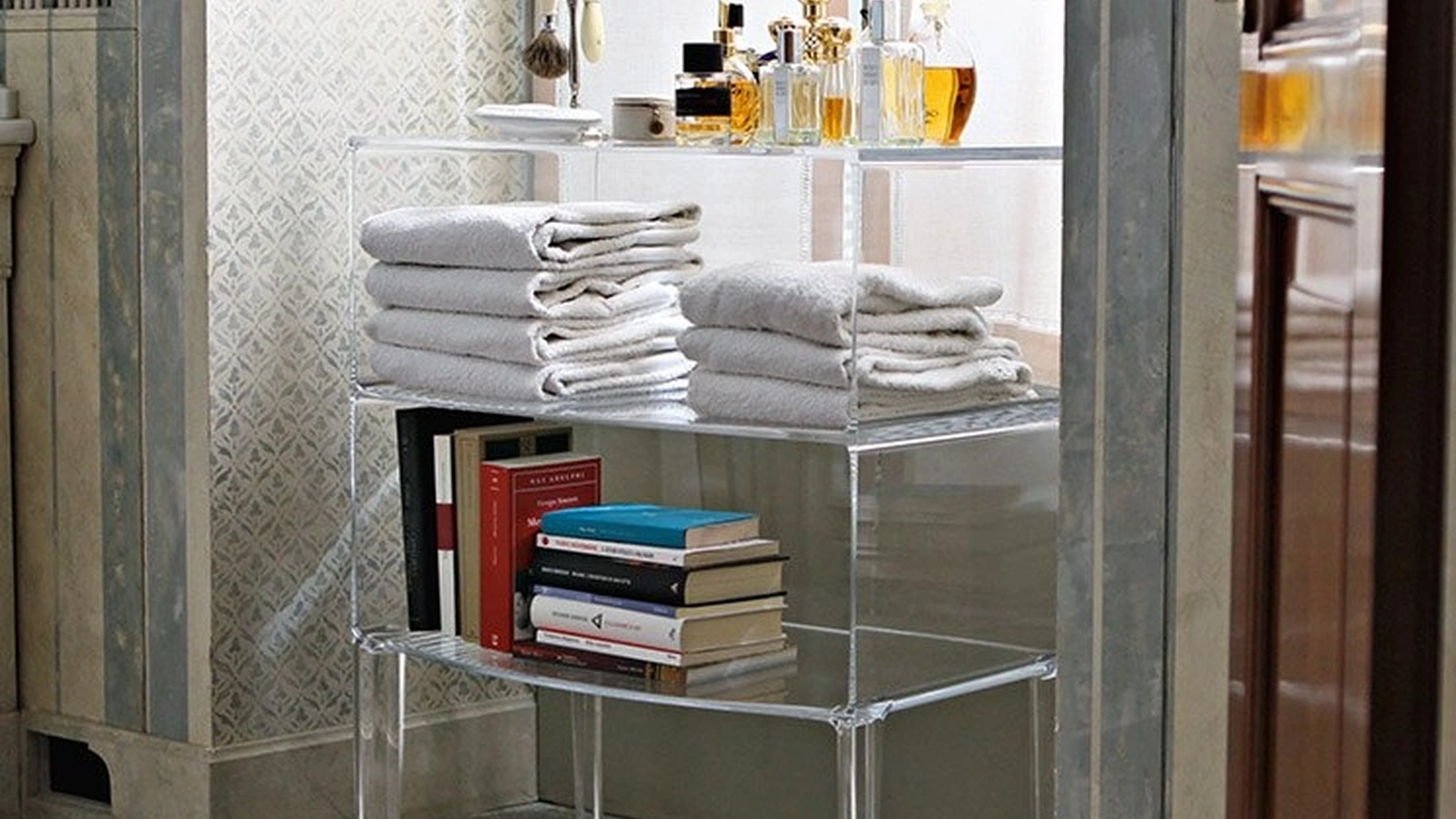 Mobile contenitore Ghost Buster di Kartell