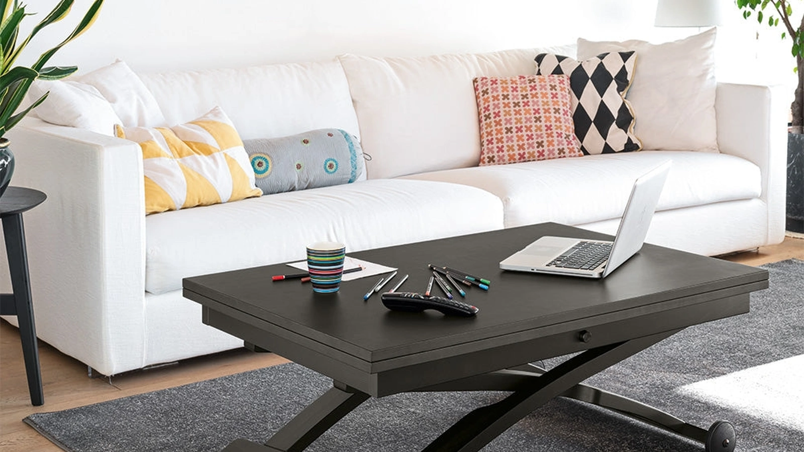 Tavolino trasformabile in legno Mascotte di Connubia