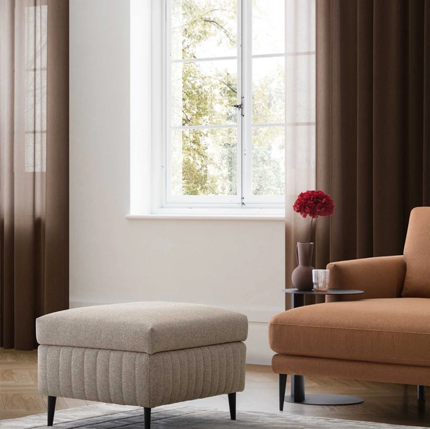 Pouf contenitore in tessuto imbottito e trapuntato Treasure di Le Comfort