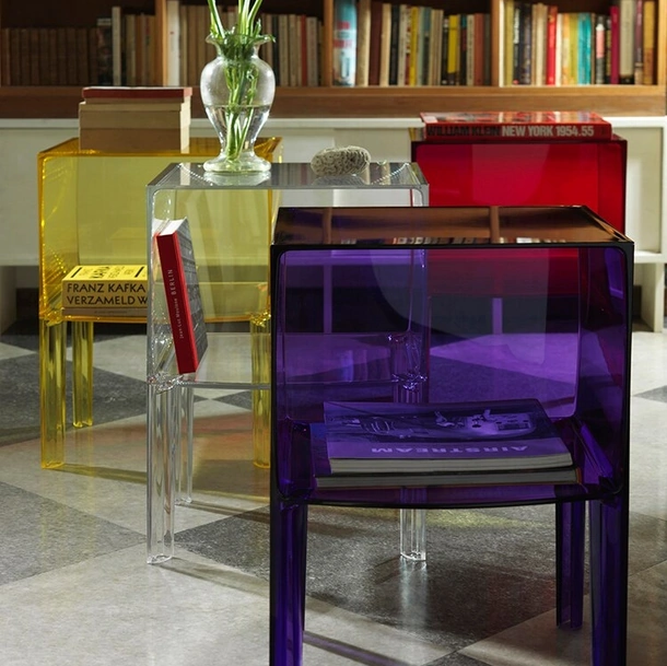 Tavolino contenitore Small Ghost Buster in plexiglas di Kartell