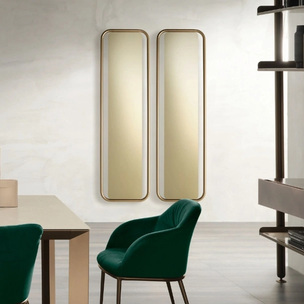 Specchio Iris con cornice in metallo di Riflessi