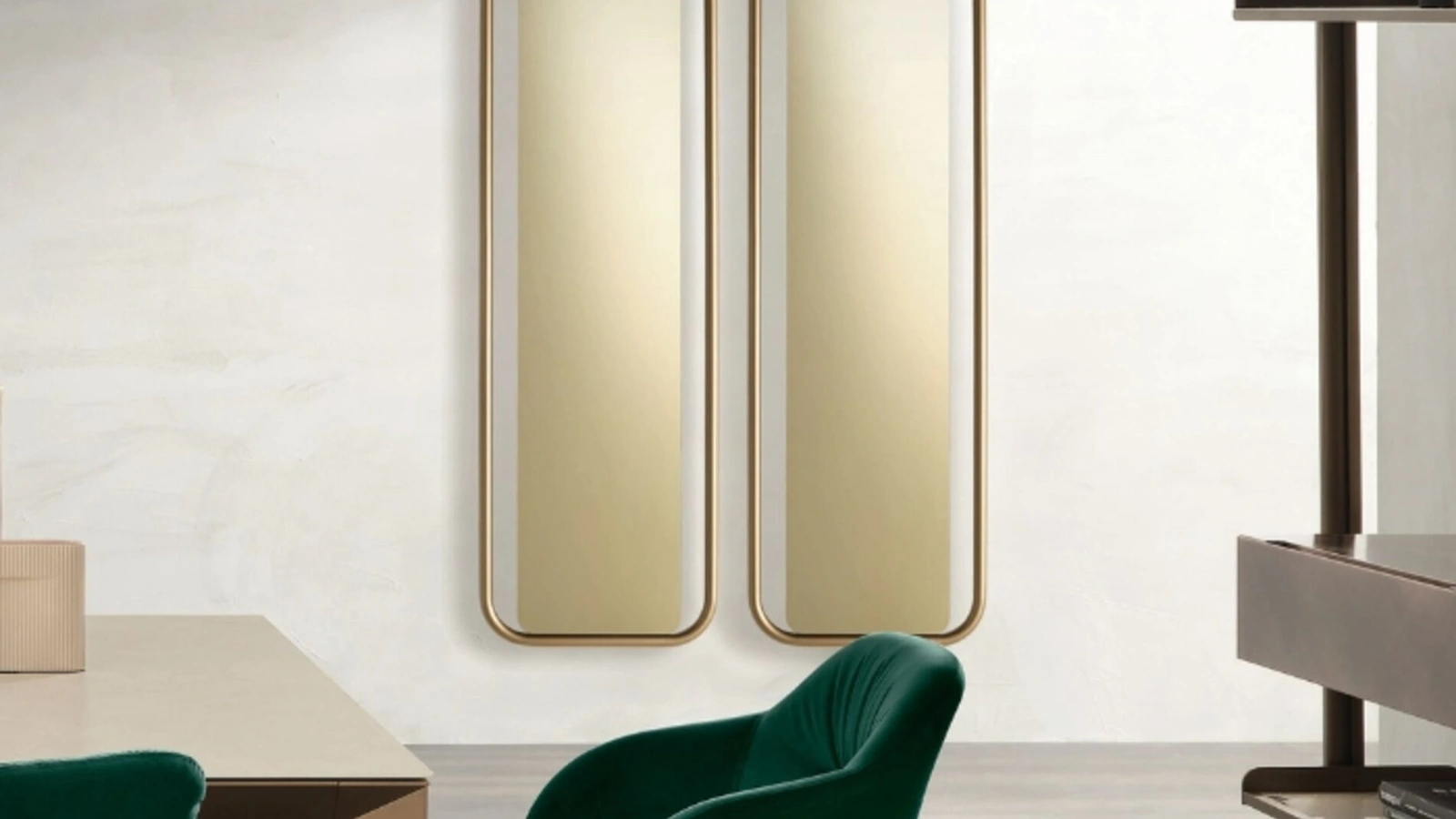 Specchio Iris con cornice in metallo di Riflessi