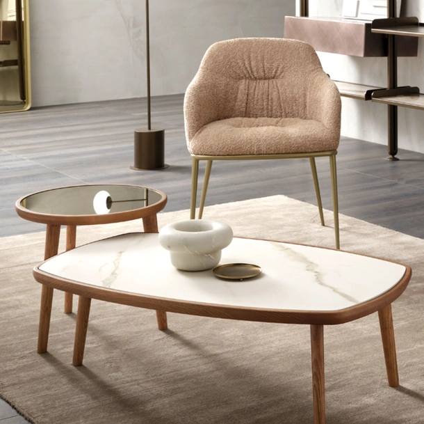 Tavolino Wood in legno massello con top in ceramica di Riflessi