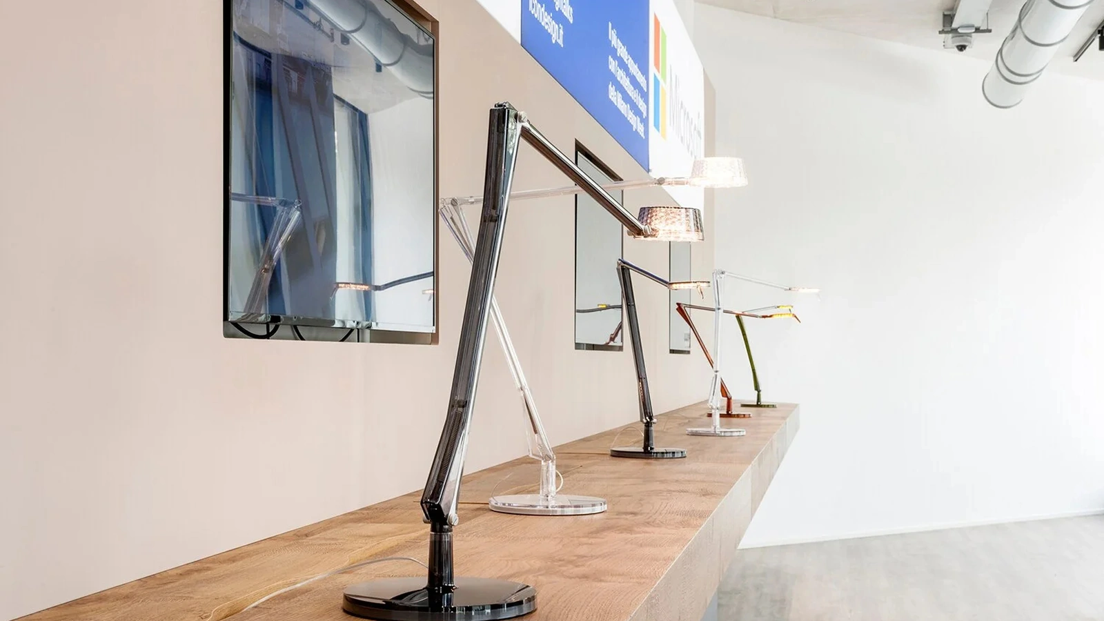 Lampada da tavolo Aledin in policarbonato di Kartell