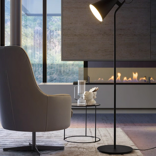 Lampada da terra in metallo laccato Beacon di Le Comfort