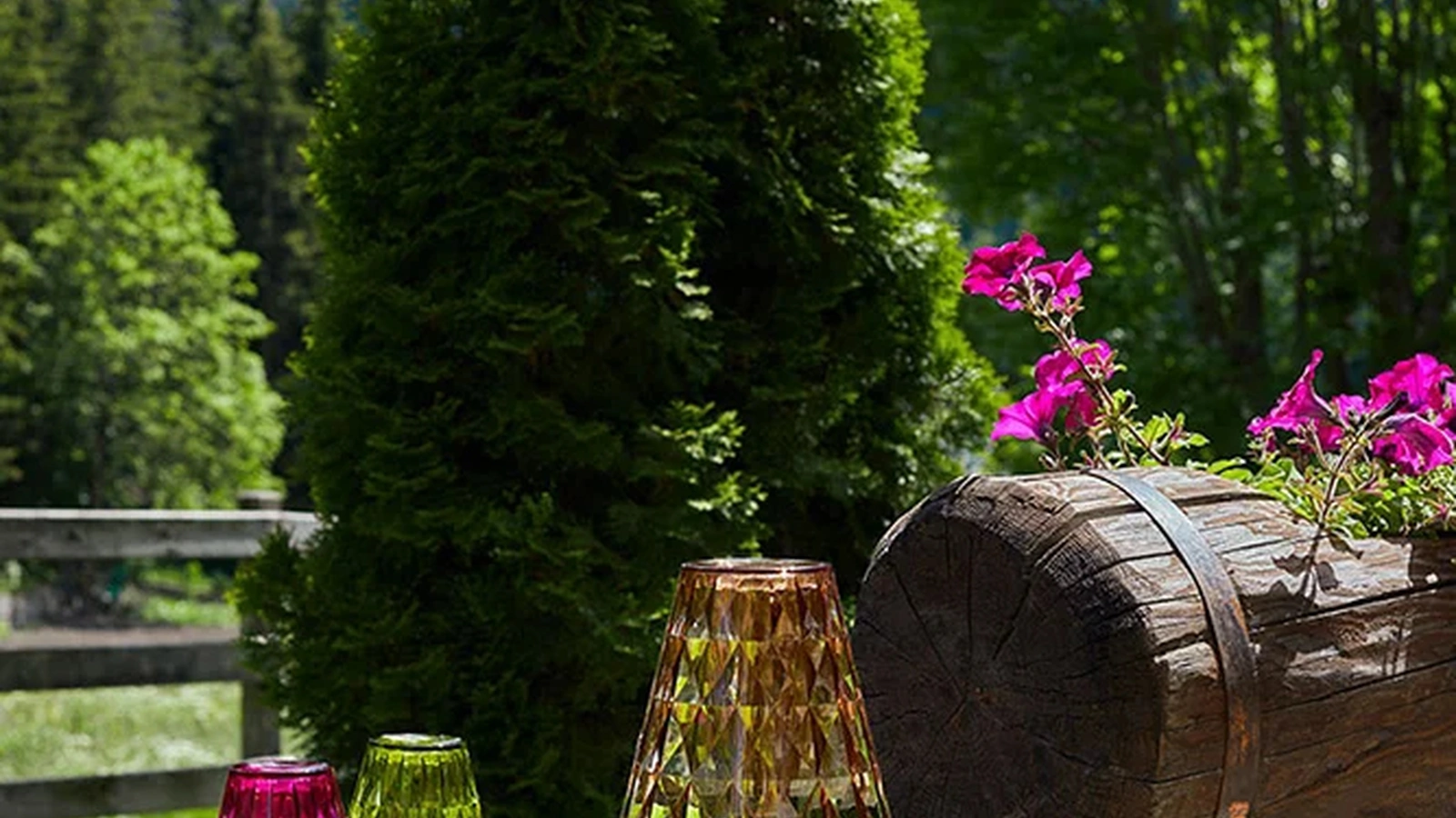 Lampada ricaricabile Big Battery Outdoor in plexiglas di Kartell