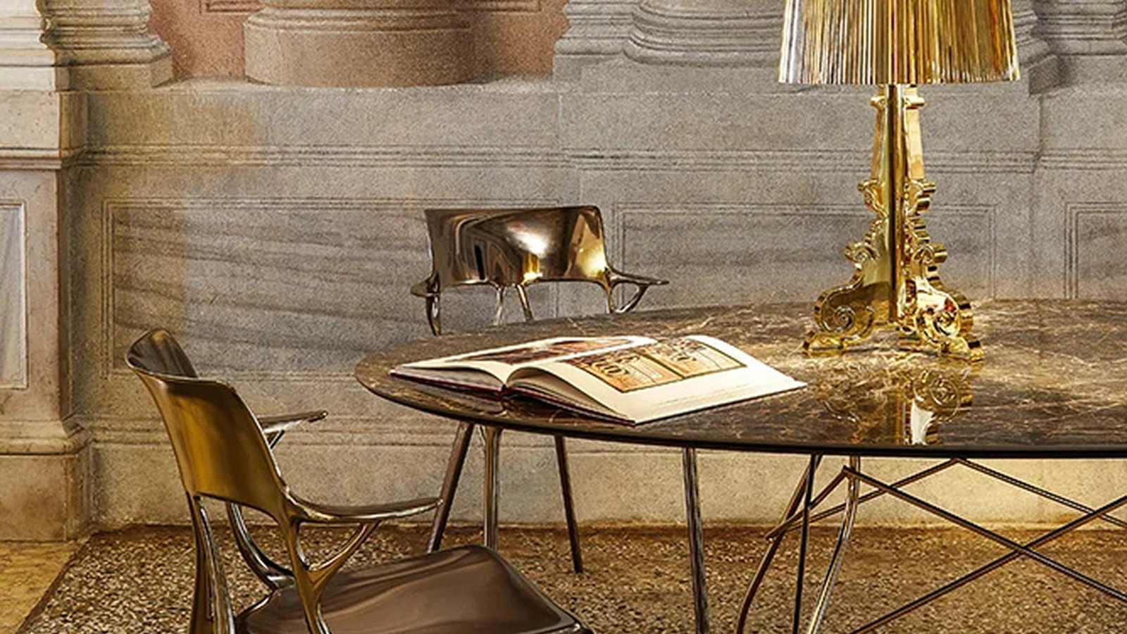 Lampada da tavolo Bourgie Metal Gold di Kartell