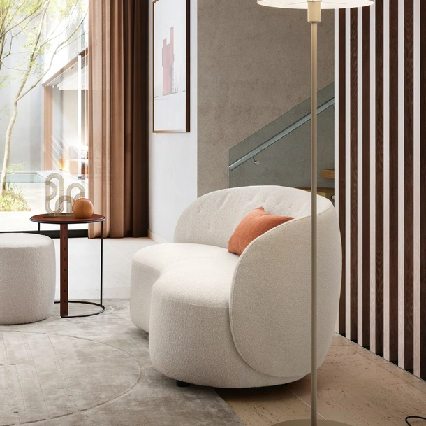 Lampada da terra in metallo laccato Dome di Le Comfort