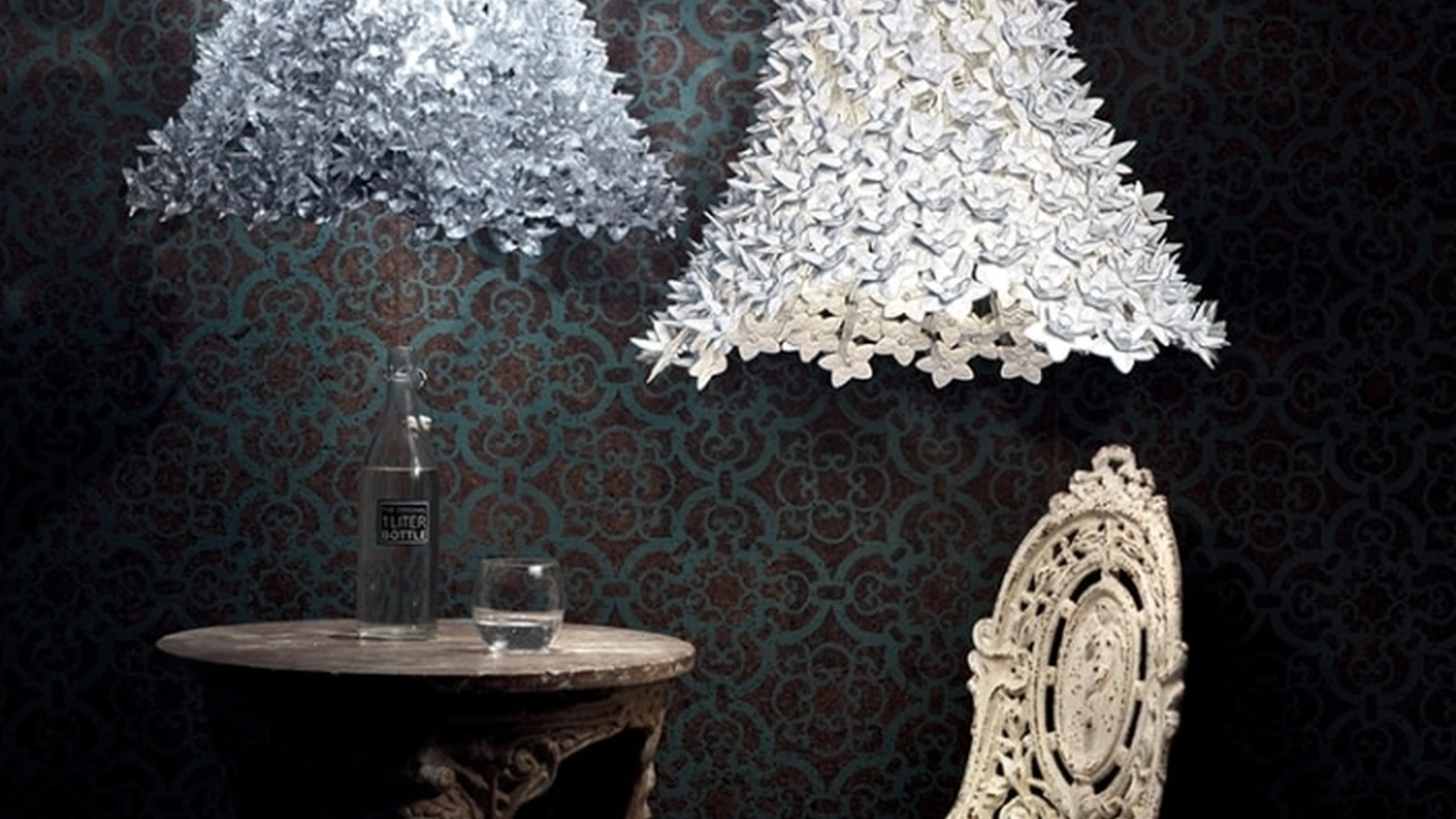 Lampada a sospensione Bloom in policarbonato con fiori in polimero termoplastico di Kartell