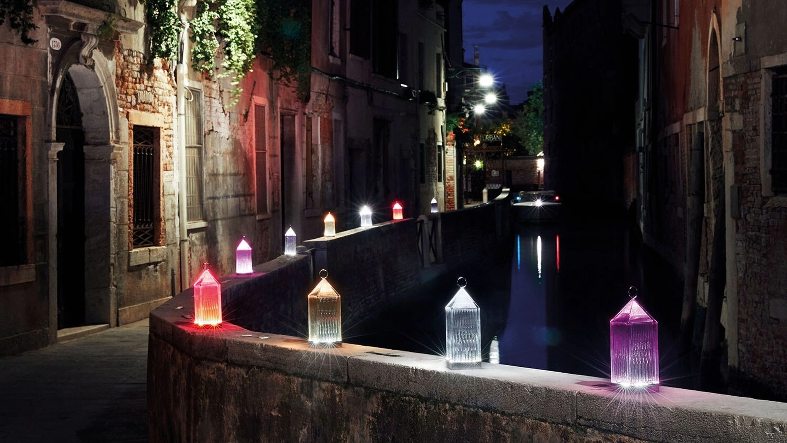 Lampada Lantern Outdoor di Kartell