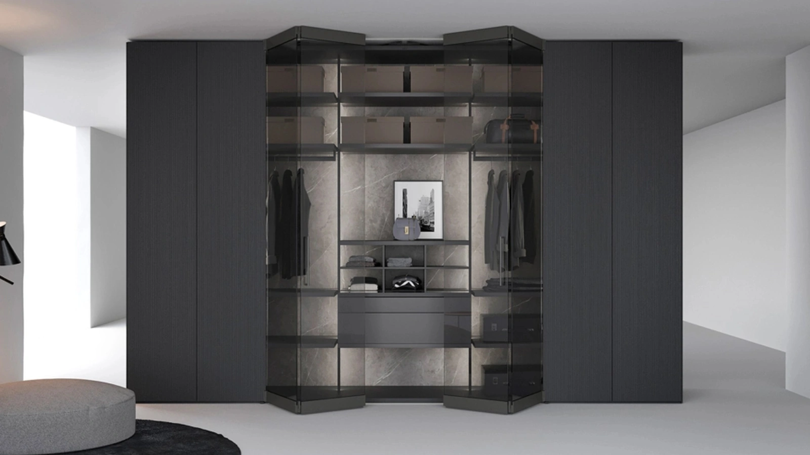 Armadio Freedhome Apertura Totale 50 vetro fumé di Caccaro