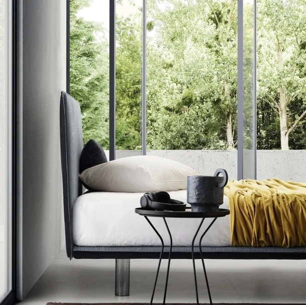 Letto Snap in tessuto con testiera di Le Comfort