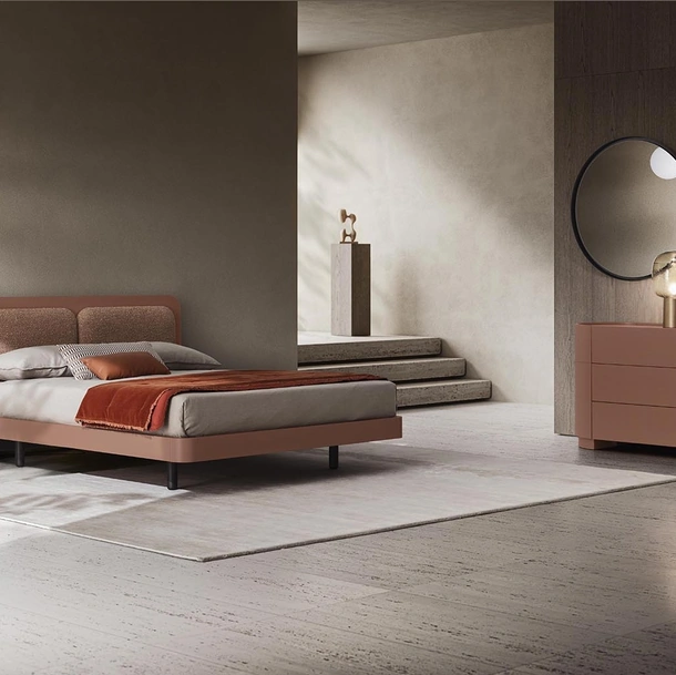 Letto Levante in laccato opaco con testiera di Alf Da Frè