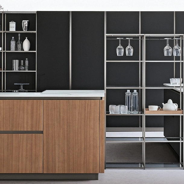 Libreria divisoria Gravity 02 in metallo con ripiani in vetro di Veneta Cucine