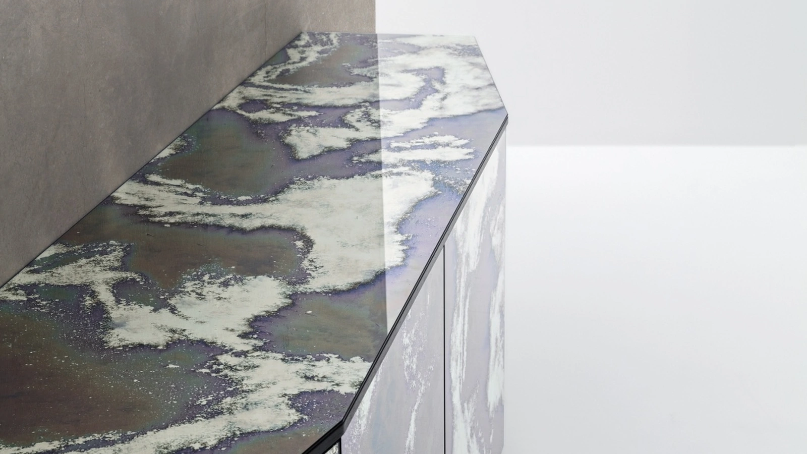 Madia Angle in ceramica di Ditre Italia