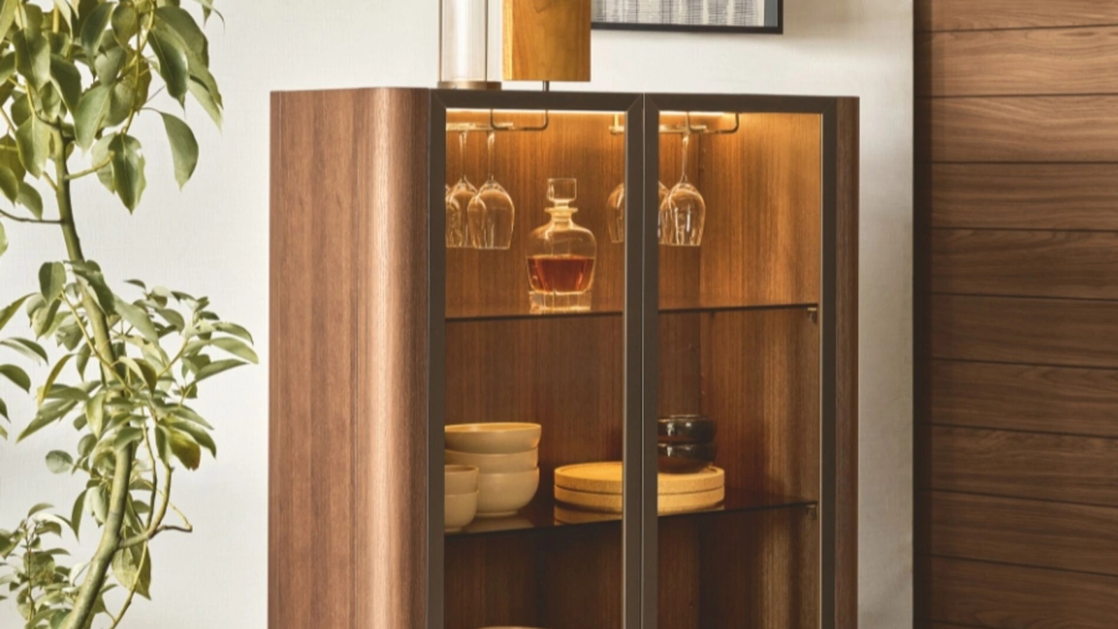 Madia alta Cross con ante in vetro di Riflessi