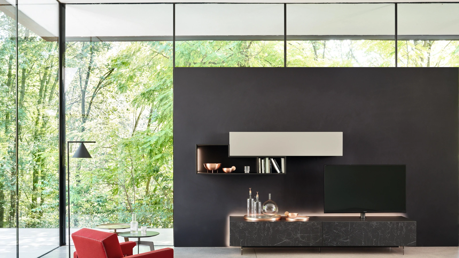 Mobile Porta Tv Vesa su Cabaret di Sangiacomo