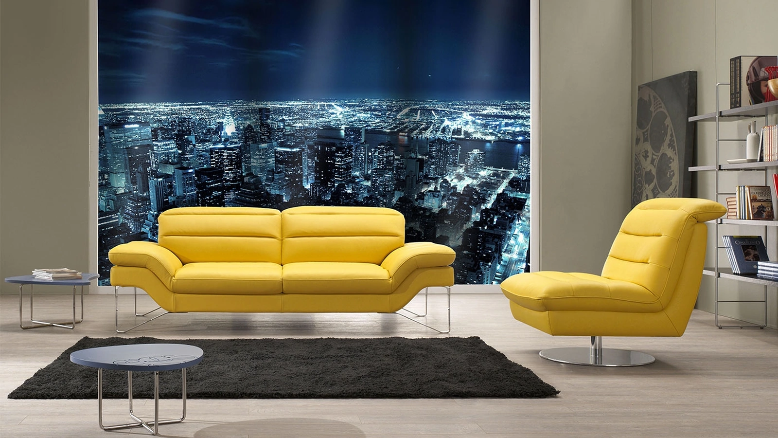 Poltrona girevole Marylou in pelle imbottita di Egoitaliano