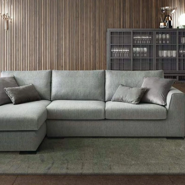 Divano in tessuto con penisola Forest di Le Comfort