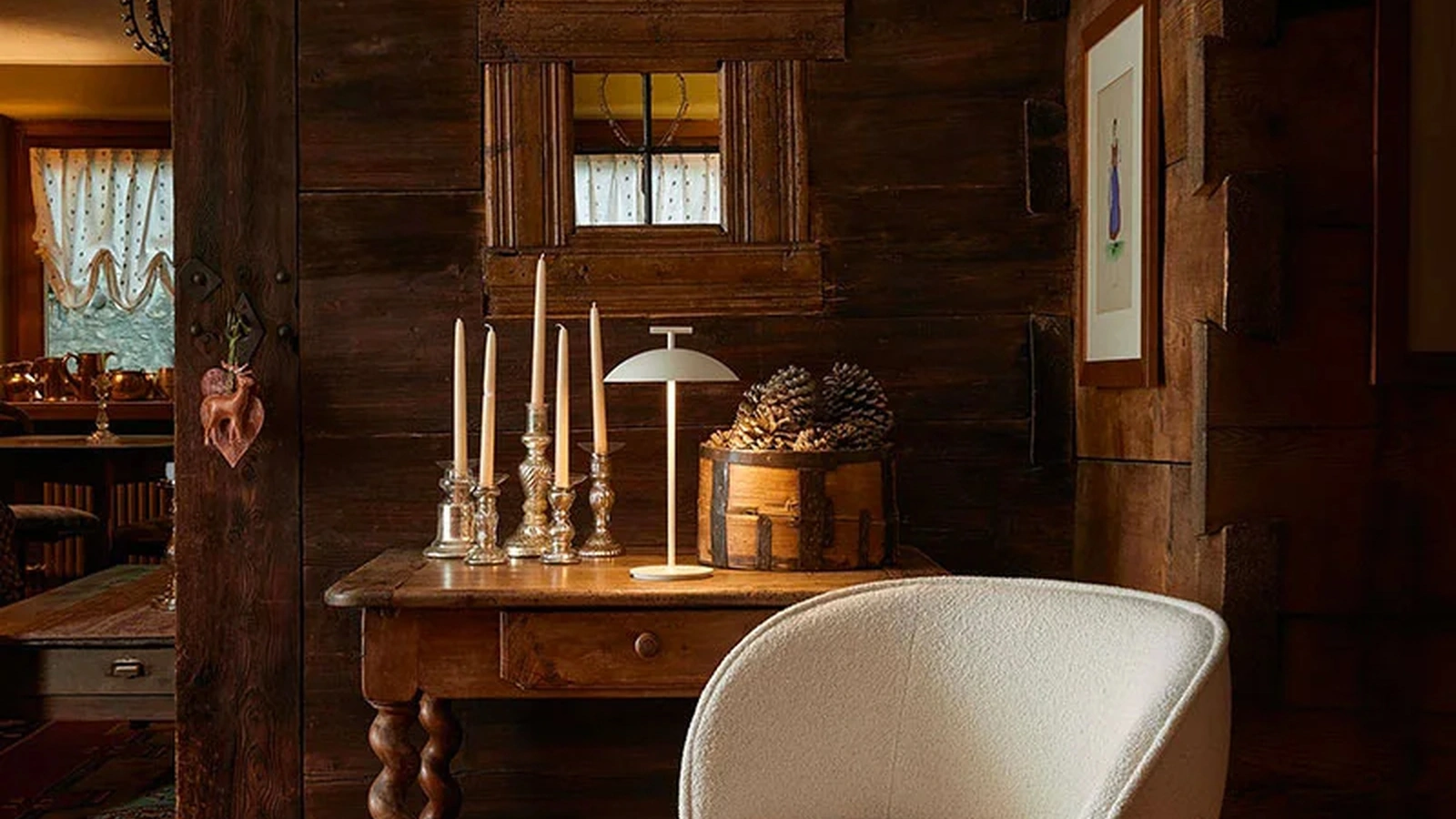 Sedia Charla in tessuto con base in tecnopolimero termoplastico di Kartell