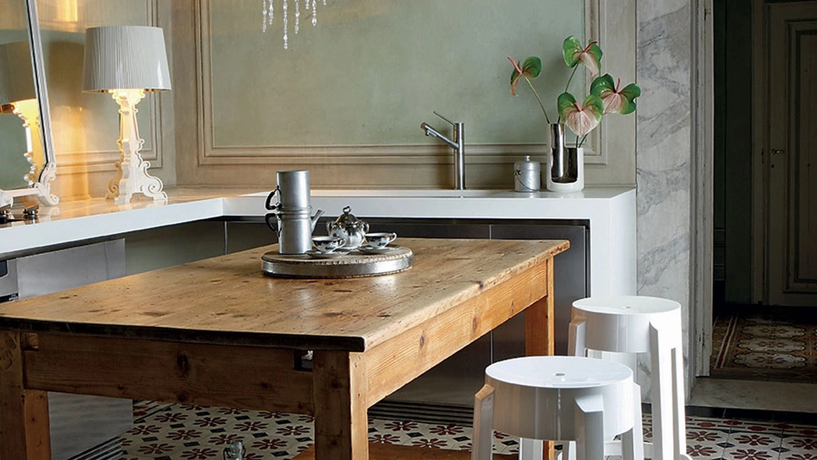 Sgabello Charles Ghost Stool di Kartell