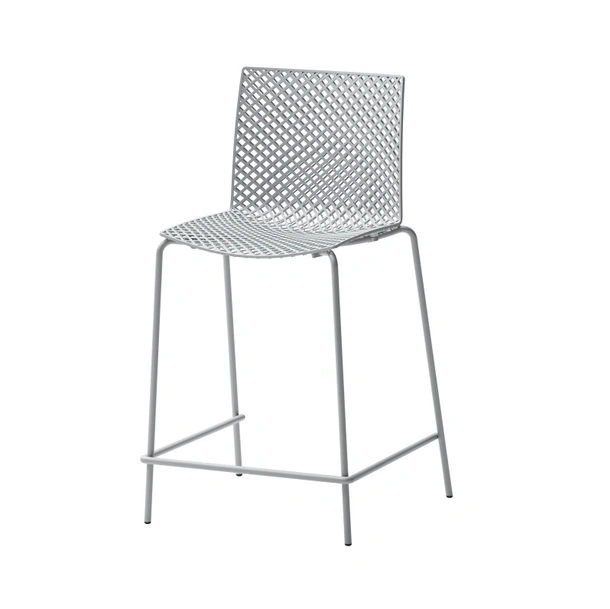 Sgabello City in tecnopolimero con struttura in metallo di Veneta Cucine