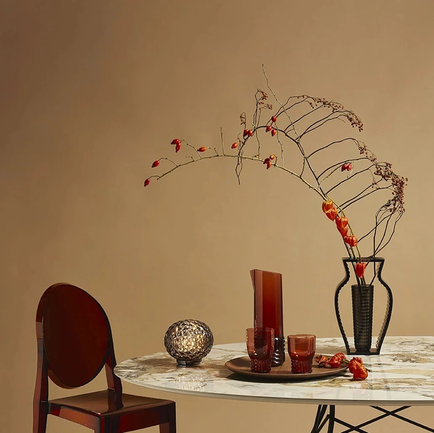 Sedia impilabile Victoria Ghost di Kartell