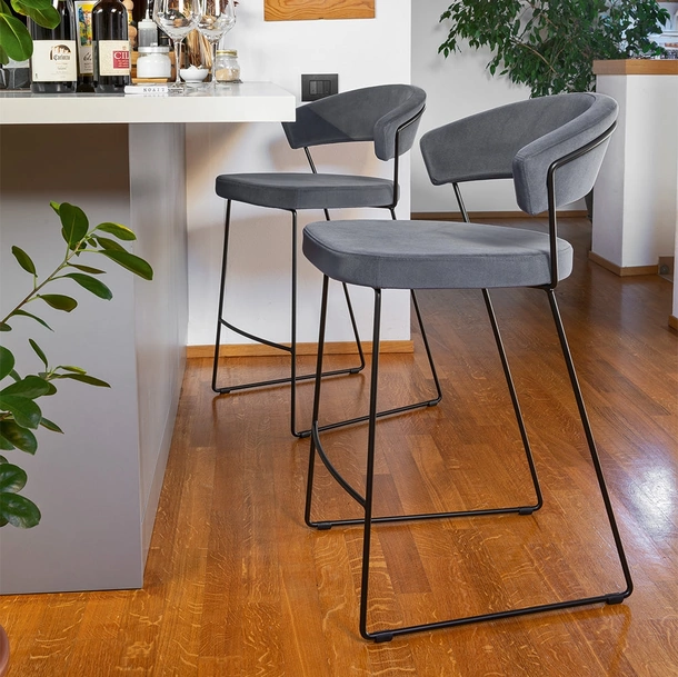 Sgabello in tessuto New York di Connubia