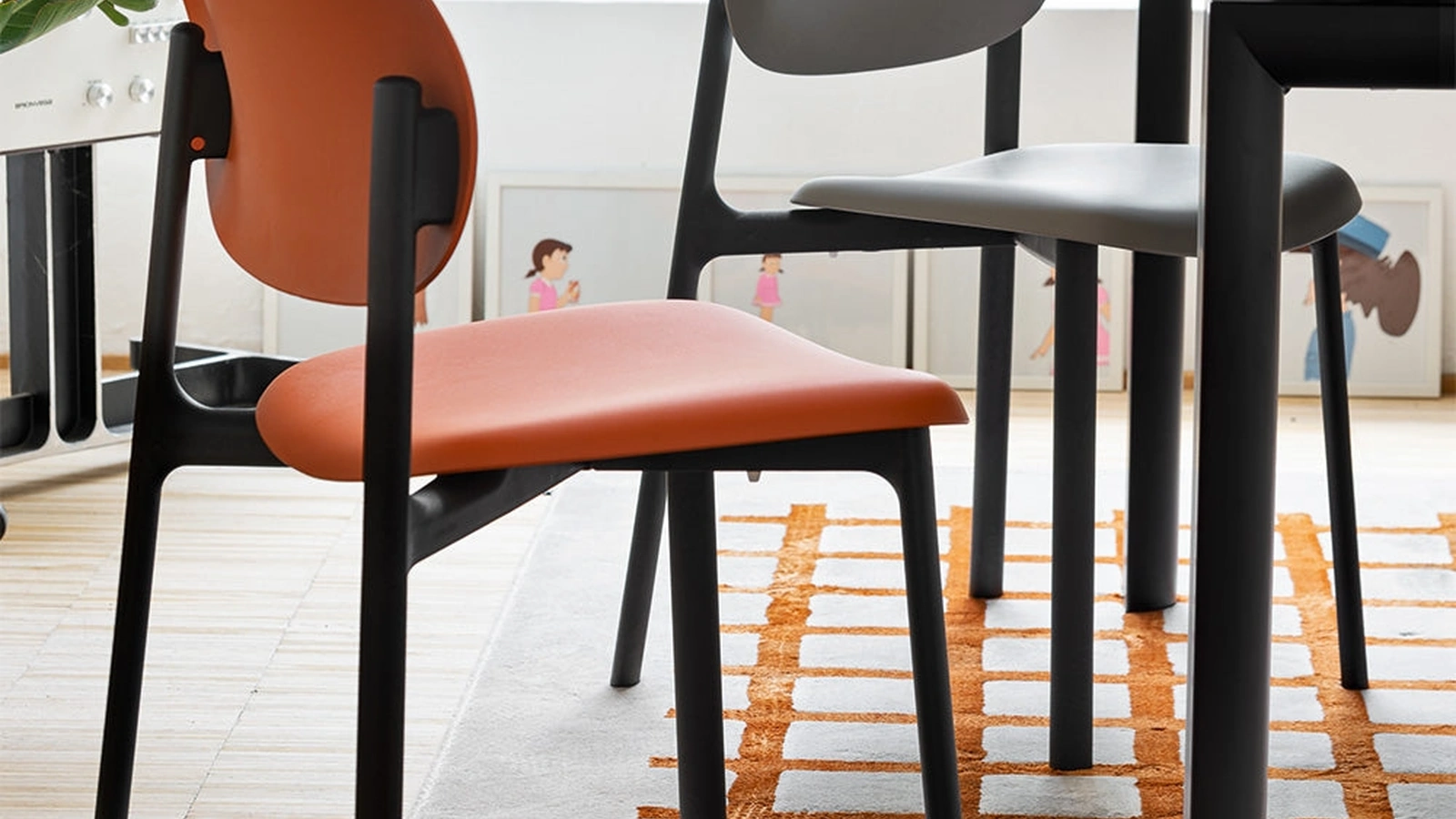 Sedia impilabile in polipropilene riciclato Zero di Connubia