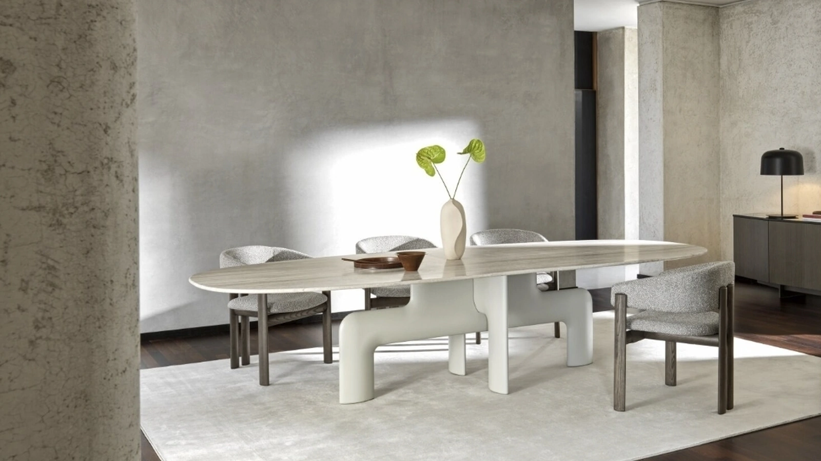 Tavolo Biarritz con top in marmo di Ditre Italia