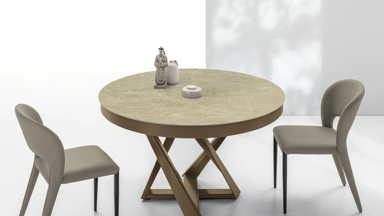 Tavolo rotondo allungabile Cronos in gres porcellanato con struttura in metallo di Target Point