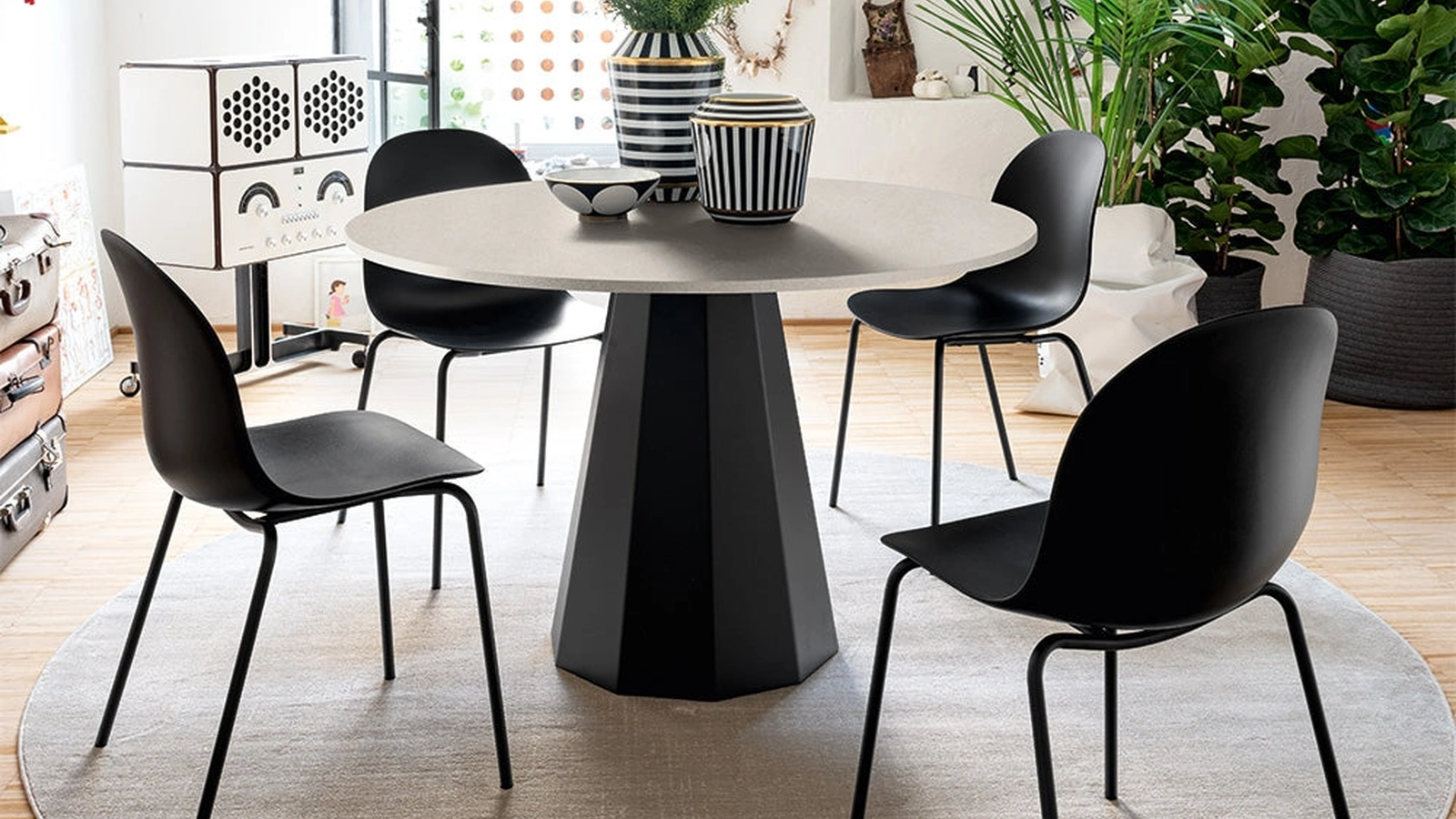 Tavolo rotondo Dix di Connubia