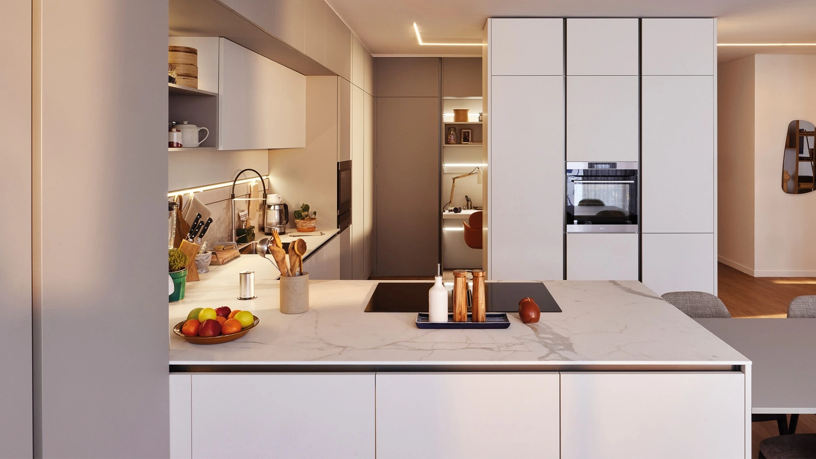 Cucina Moderna con penisola Lounge 05 di Veneta Cucine