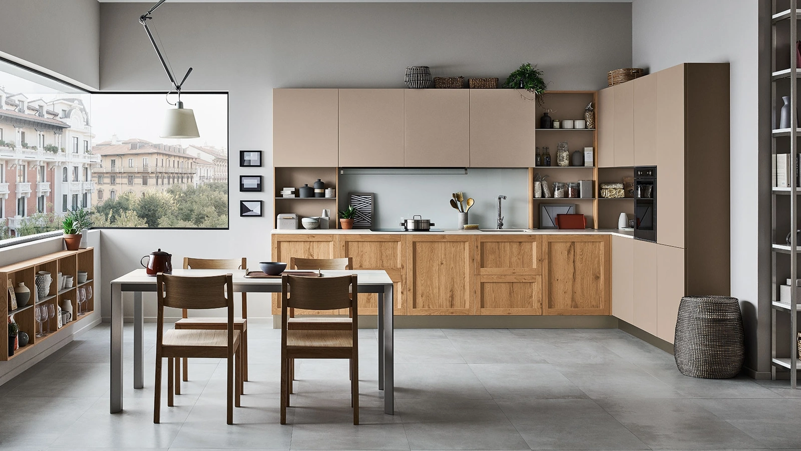 Cucina Moderna angolare Milano 09 in Rovere Nodoso chiaro e laccato Beige di Veneta Cucine