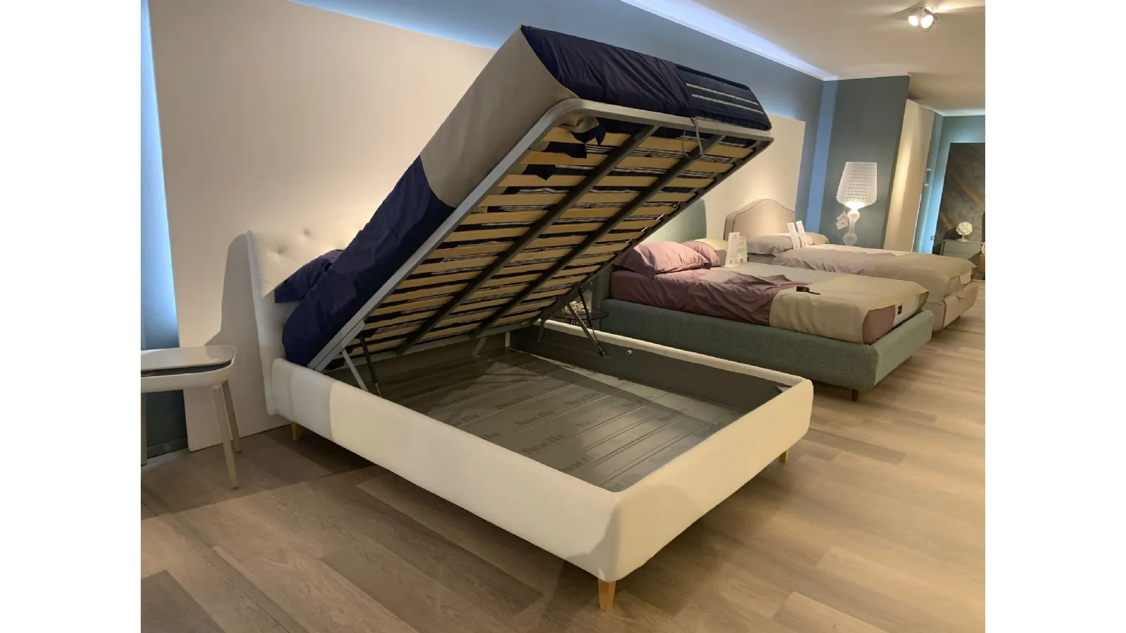 Letto contenitore Noctis mod. Lyle Capitonné