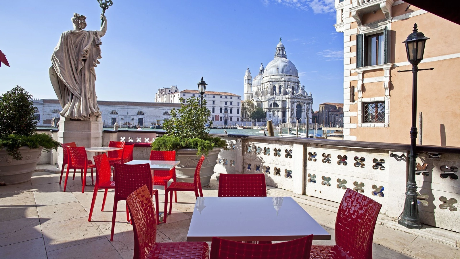 Sedia Ami Ami di Kartell