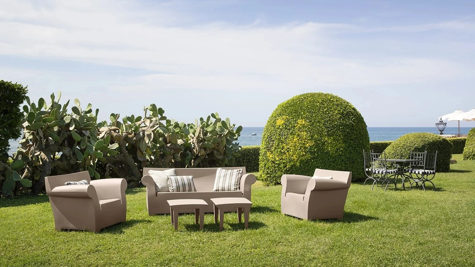 Arredo da esterno Bubble Club di Kartell