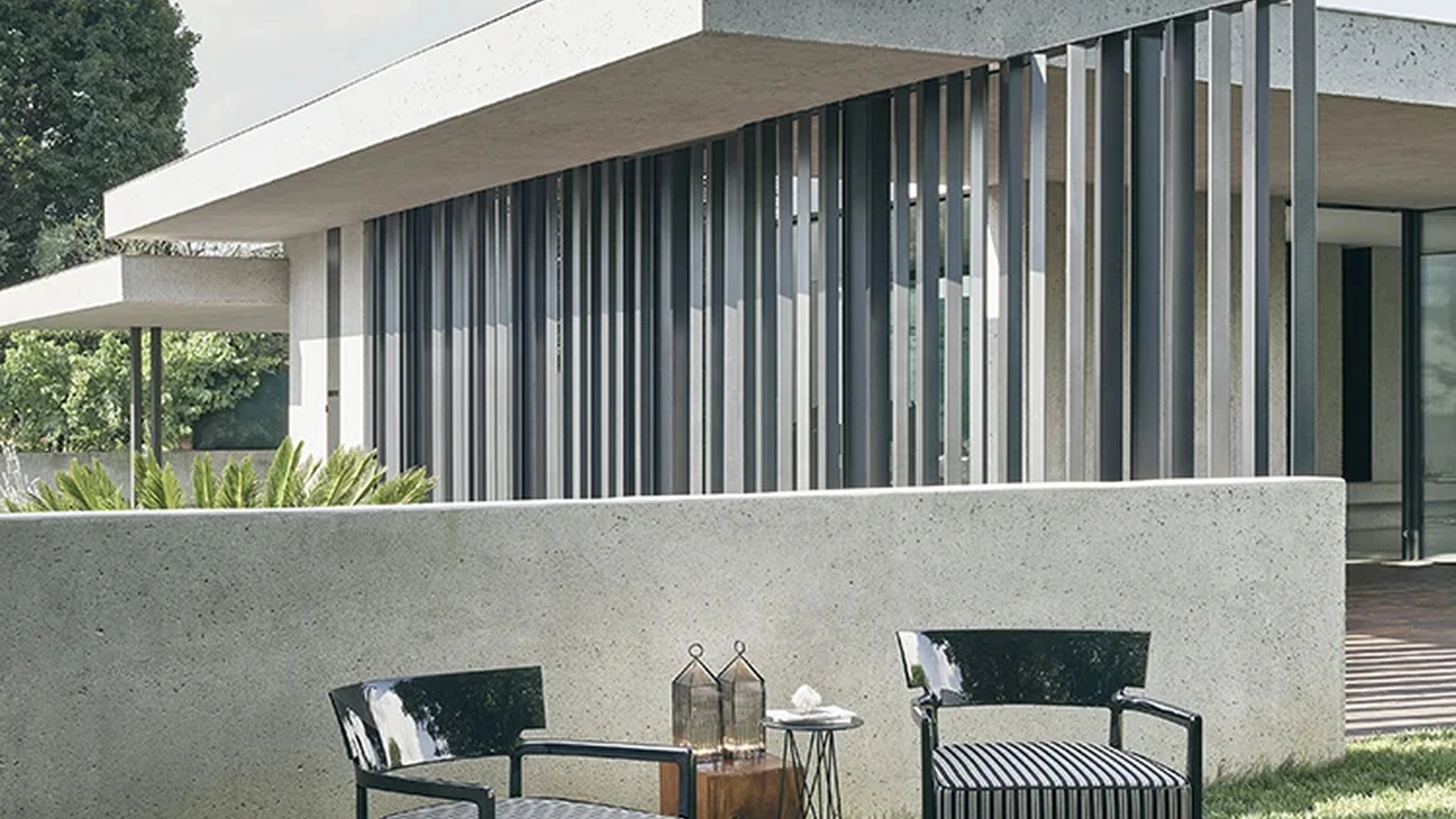 Poltroncina Cara Outdoor di Kartell