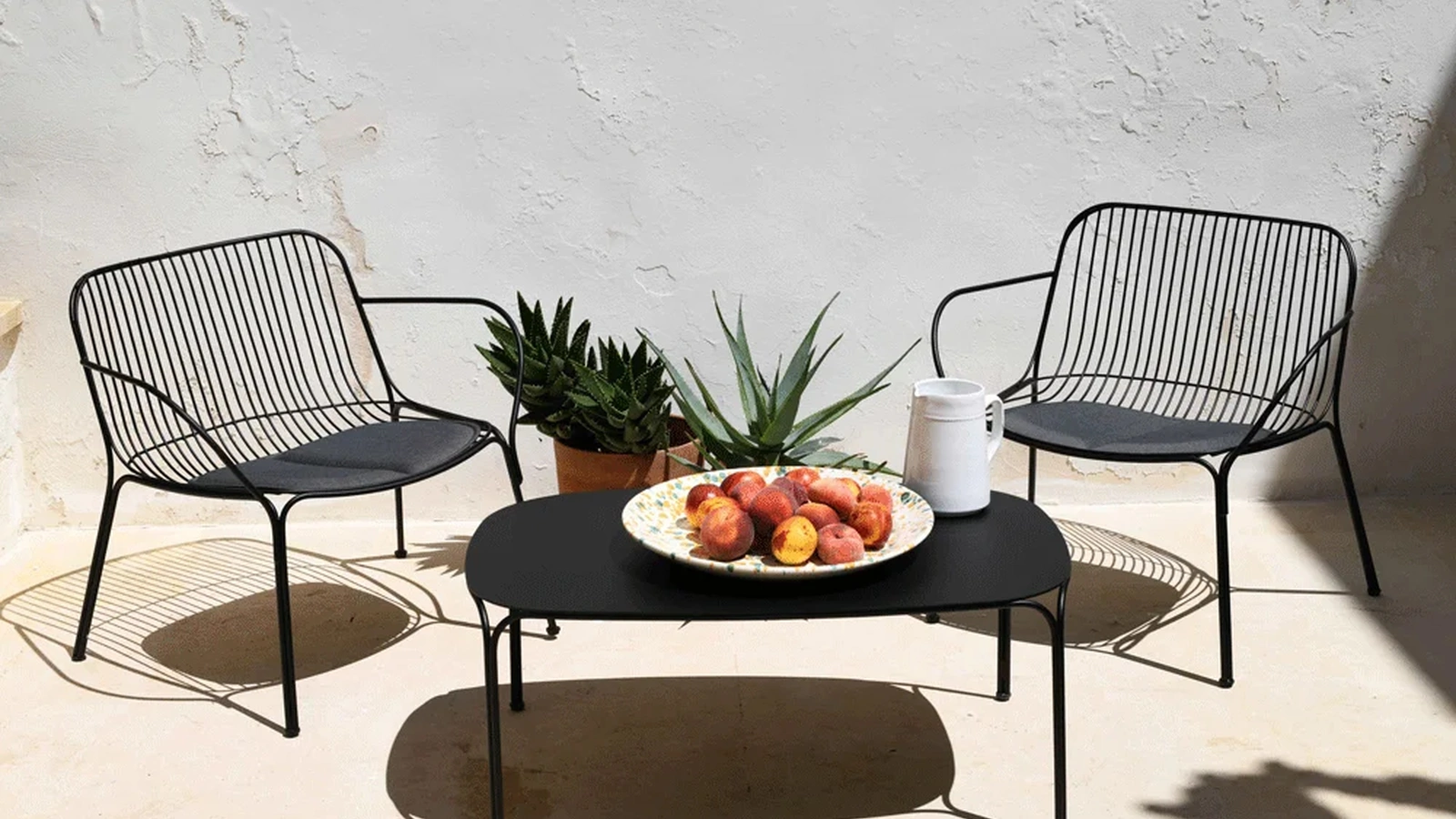 Tavolino e Poltroncine Hiray di Kartell